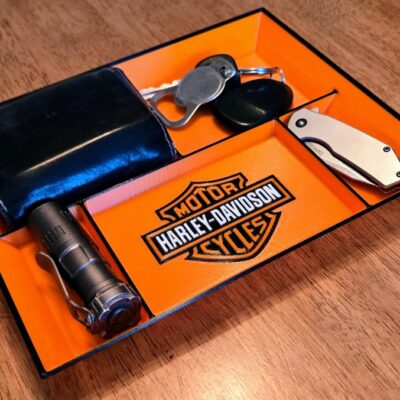 Sektsioonidega taskutühjendaja (Harley-Davidson stiilis)